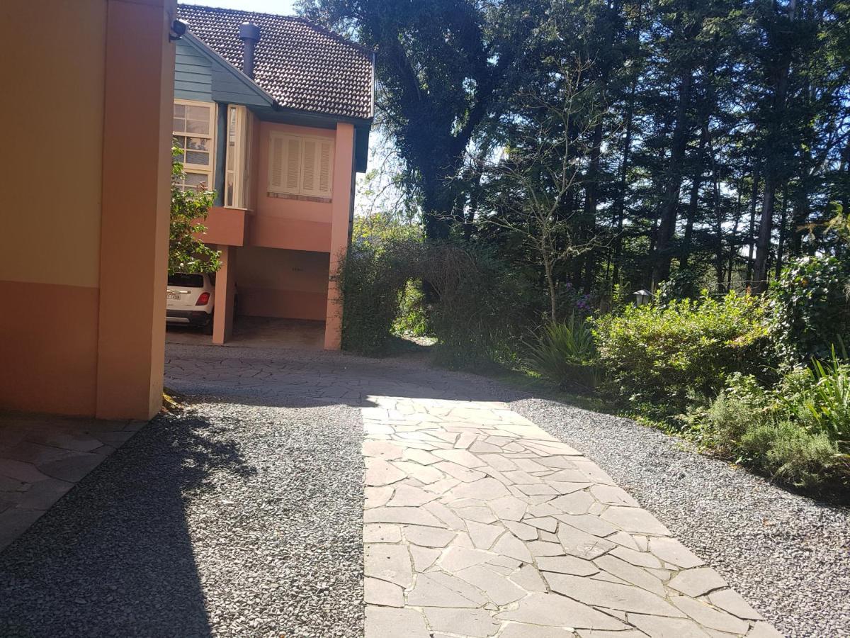 Confortavel Apartamento Proximo Ao Lago Negro Appartement Gramado Buitenkant foto
